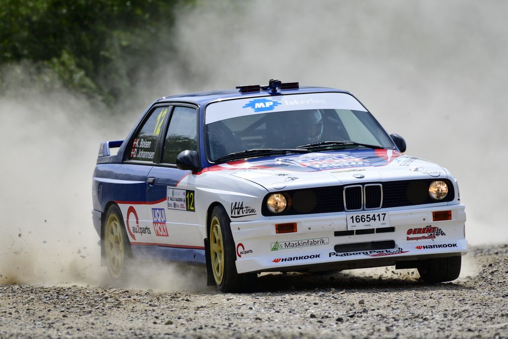 Kim Boisen og Dan Johannsen kørte deres 35 år gamle BMW M3 ind på en samlet 13. plads i Rally Aalborg. De har nu været bedste historiske bil i to ud af årets tre første rallyer.
(Foto: Michael Eisenberg)